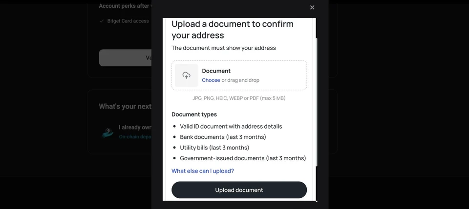 Bitget 上傳地址證明文件畫面:支援 JPG、PNG、HEIC、WEBP 或 PDF,最大 5 MB,列出近三個月內的銀行文件、帳單等